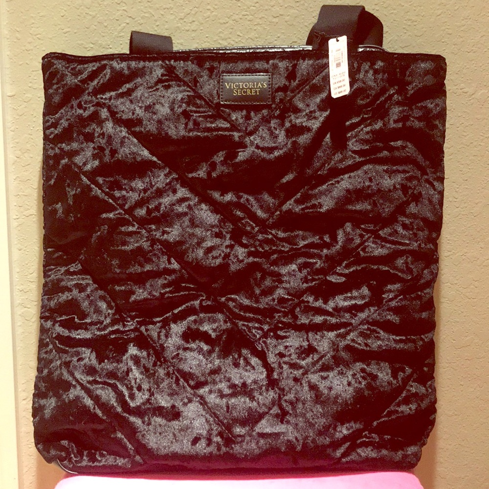 💗Victoria’s Secret Suede shoulder bag💗